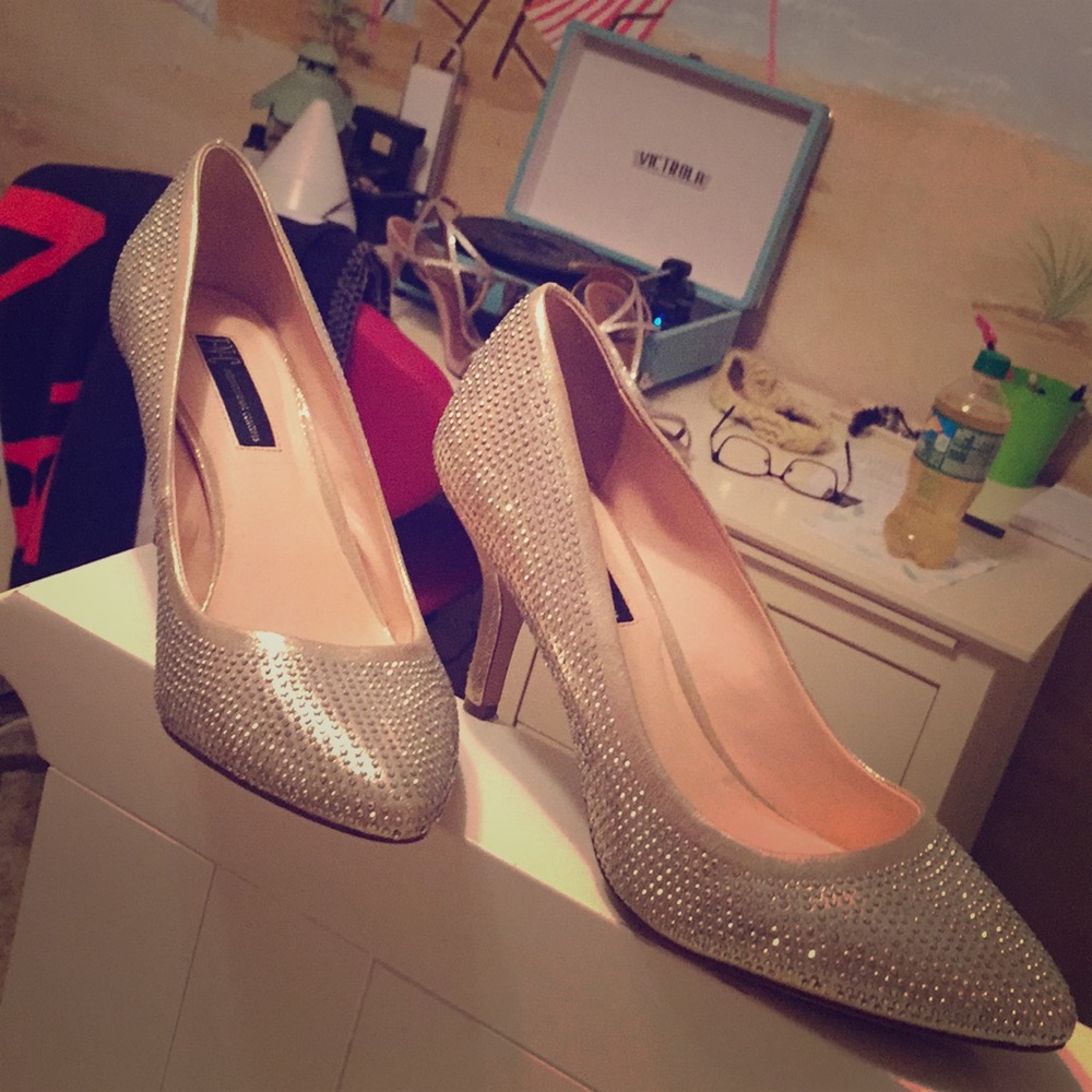 I . N. C. Heels